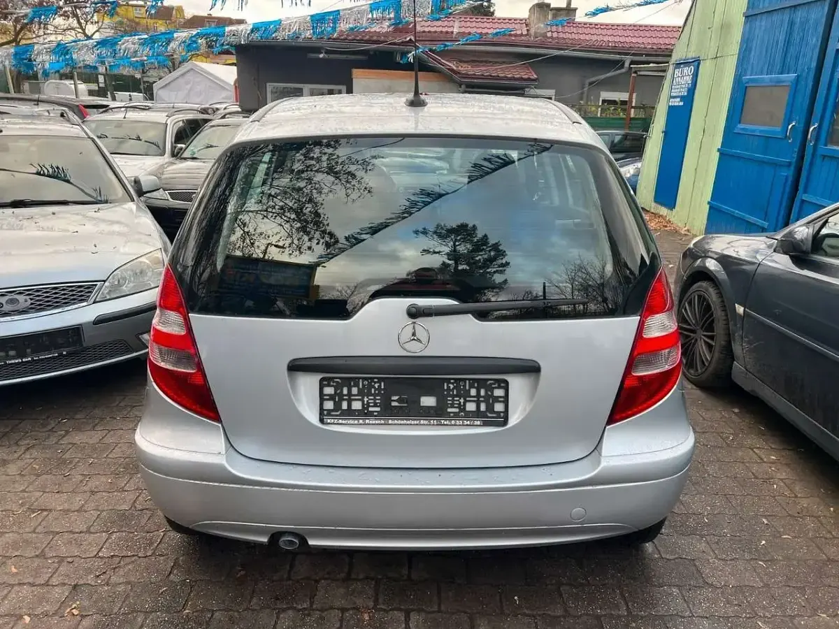 Gebraucht Mercedes A150 95 PS (69 kW) 2005 Silber Limousine