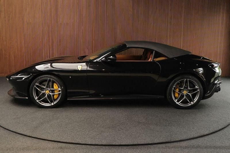 Neu Ferrari Roma 620 PS (456 kW) 2025 Schwarz Cabrio
