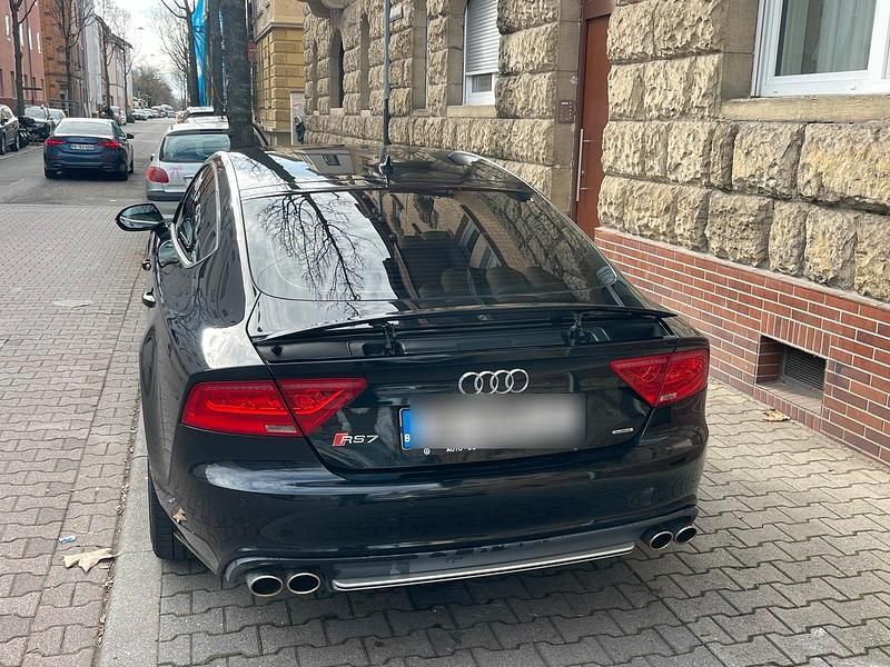 Second-hand Audi A7 245 CP (180 kW) 2012 Negru Hatchback