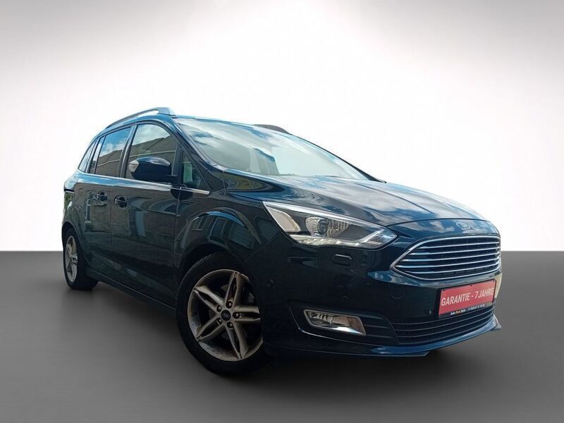 Schwarz Gebraucht 2018 Ford Grand C-Max Titanium Van / Kleinbus | 12.880 € (Fairer Preis) - Bild 1/4