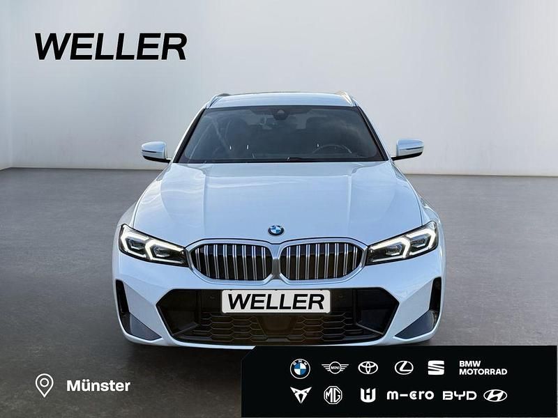 Gebraucht BMW 330 M Sport 286 PS (210 kW) 2023 Weiss Kombi