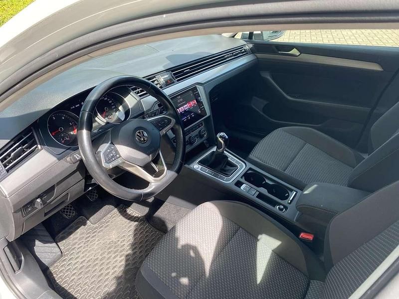 Używany VW Passat 150 KM (110 kW) 2020 Biały Kombi