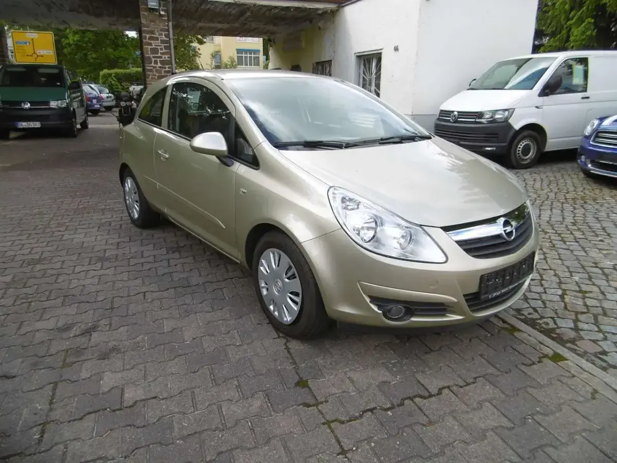 Gebraucht Opel Corsa Catch Me 80 PS (58 kW) 2007 Champagner silber m2 Kleinwagen