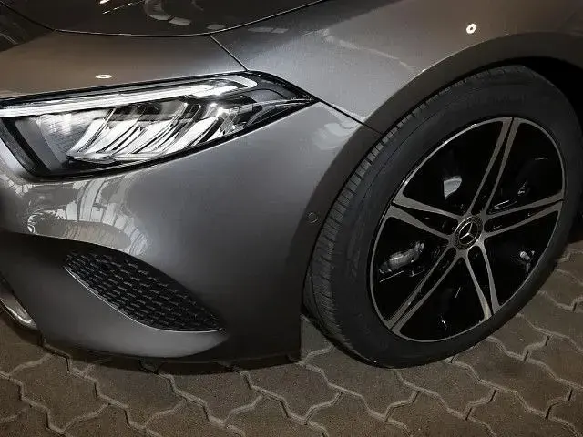 Gebraucht Mercedes A200 163 PS (119 kW) 2026