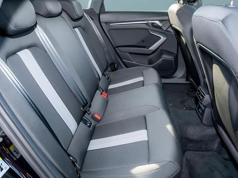Gebraucht Audi A3 150 PS (110 kW) 2025 Schwarz Limousine
