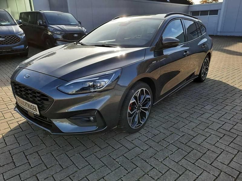 Magneticgrau Gebraucht 2021 Ford Focus ST-Line Kombi | 16.900 € (Fairer Preis) - Bild 1/4