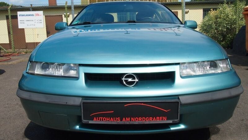 Grün Gebraucht 1996 Opel Calibra Coupé | 3.500 € (Fairer Preis) - Bild 1/4
