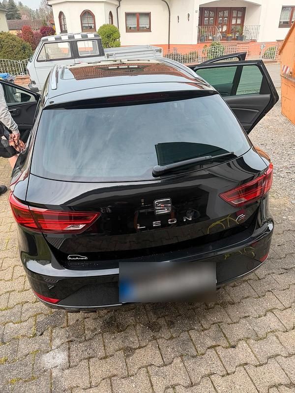 Second-hand Seat Leon ST FR 190 CP (139 kW) 2019 Negru Break