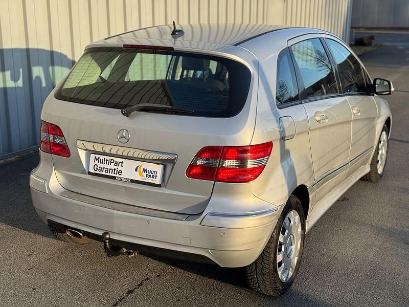 Gebraucht Mercedes B200 136 PS (100 kW) 2008 Polarsilber Van / Kleinbus