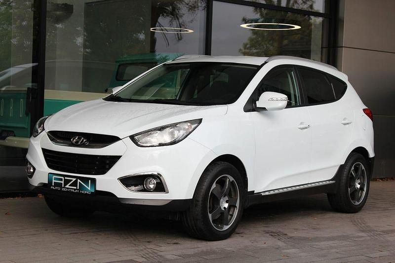 Weiß Gebraucht 2011 Hyundai ix35 Style SUV | 7.500 € (Fairer Preis) - Bild 1/4