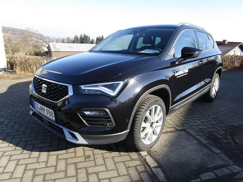 "magic" schwarz Gebraucht 2024 Seat Ateca Style SUV | 33.800 € (Etwas zu teuer) - Bild 1/4