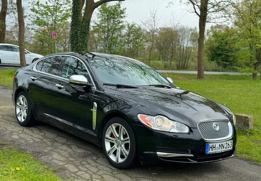 Gebraucht Jaguar XF Luxury 241 PS (177 kW) 2011 Schwarz Limousine