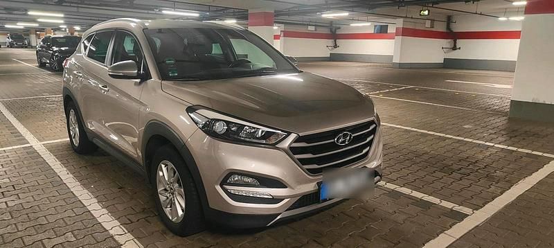 Gold Gebraucht 2015 Hyundai Tucson Turbo SUV | 17.000 € (Fairer Preis) - Bild 1/4