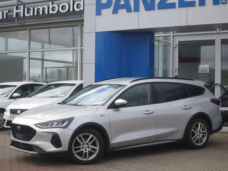 Usata Ford Focus Active 116 CV (85 kW) 2023 Argento Berlina