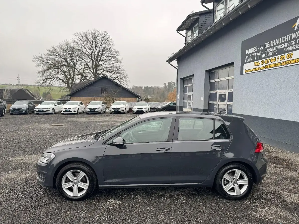 Gebraucht VW Golf VII Comfortline 150 PS (110 kW) 2013 Grau Limousine