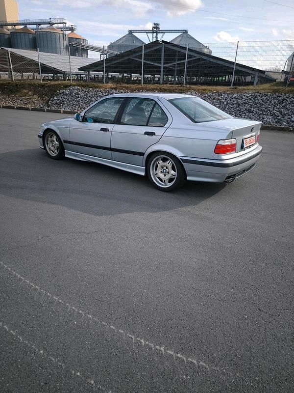 Gebraucht BMW M3 240 PS (176 kW) 1997 Silber Limousine