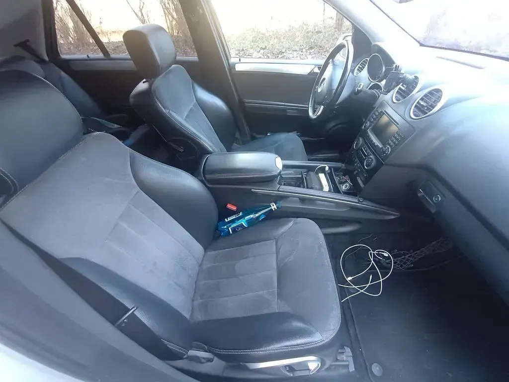 Gebraucht Mercedes ML320 224 PS (164 kW) 2006 Silber SUV