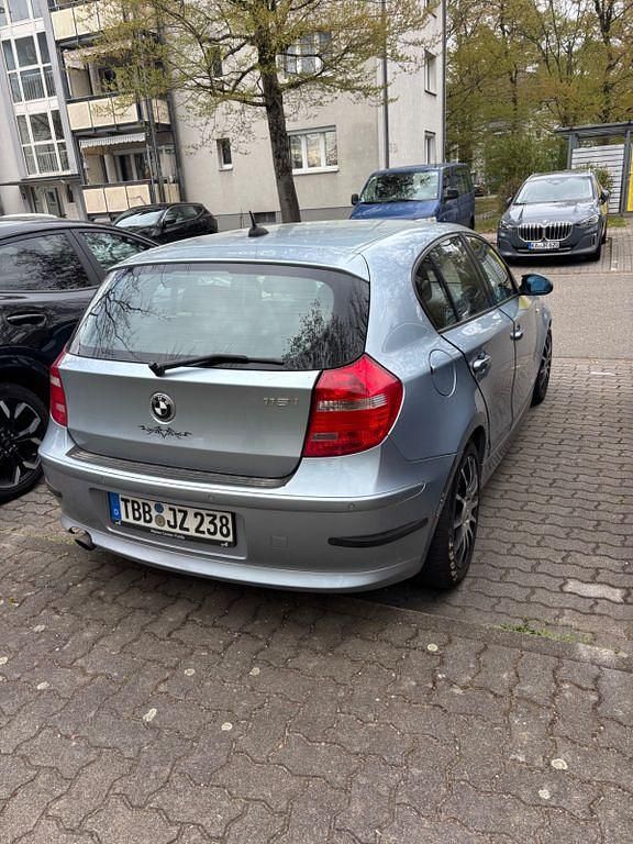 Gebraucht BMW 116 122 PS (89 kW) 2008 Blau Kleinwagen