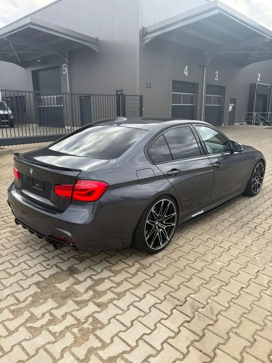 Gebraucht BMW 335 M Performance 306 PS (225 kW) 2013 Grau Limousine