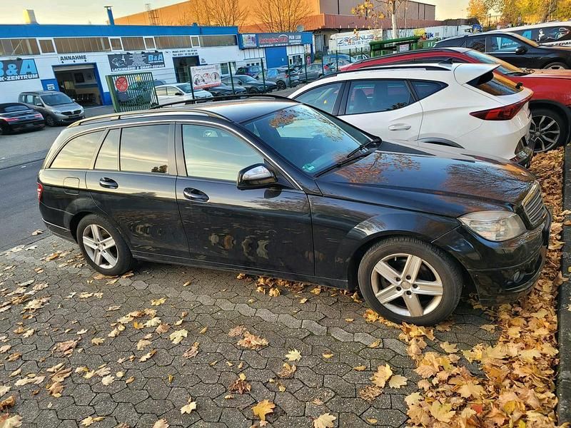 Schwarz Gebraucht 2008 Mercedes C200 Kombi | 2.000 € - Bild 1/4