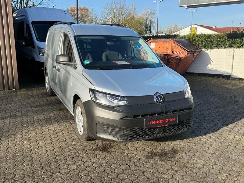 Gebraucht VW Caddy Maxi 122 PS (89 kW) 2022 Silber Van / Kleinbus