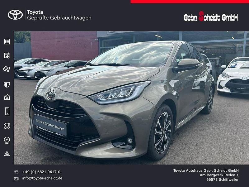 Braun Gebraucht 2020 Toyota Yaris Club Limousine | 15.777 € (Fairer Preis) - Bild 1/4