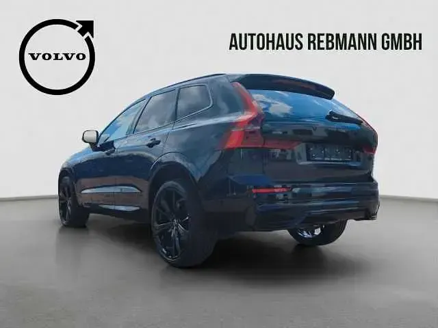 Używany Volvo XC60 184 KM (135 kW) 2025 SUV