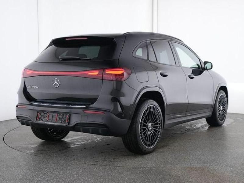 Gebraucht Mercedes EQA250 AMG 139 kW (190 PS) 2025 Metalliclack kosmosschwarz (metallic) SUV