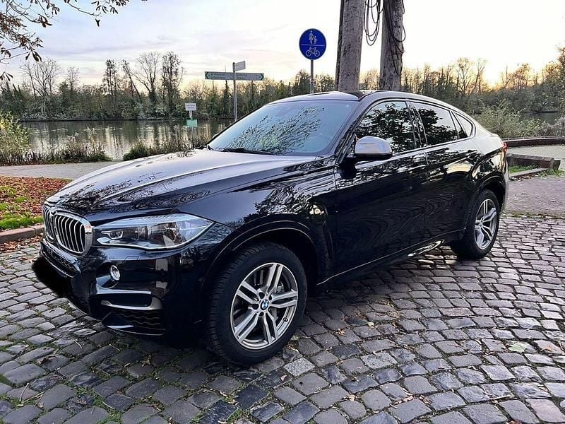 Schwarz Gebraucht 2019 BMW X6 M50 Comfort Edition SUV | 34.400 € (Superpreis) - Bild 1/4