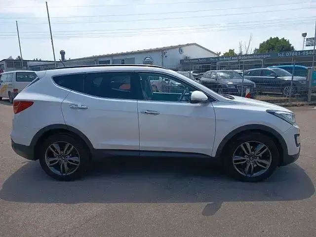 Gebraucht Hyundai Santa Fe Premium 197 PS (144 kW) 2015 Weiß SUV