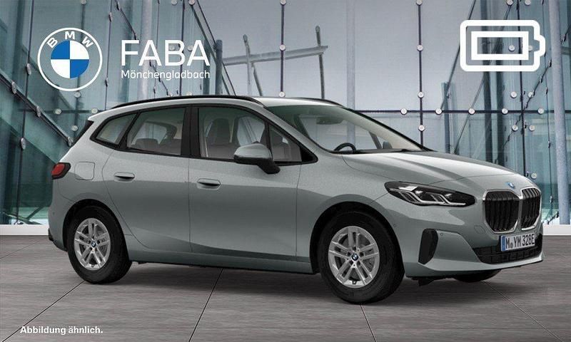 Grau Gebraucht 2022 BMW 225 Active Tourer Performance Van / Kleinbus | 27.390 € (Guter Preis) - Bild 1/4
