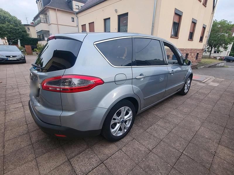 Usata Ford S-MAX 2012 Argento Monovolume