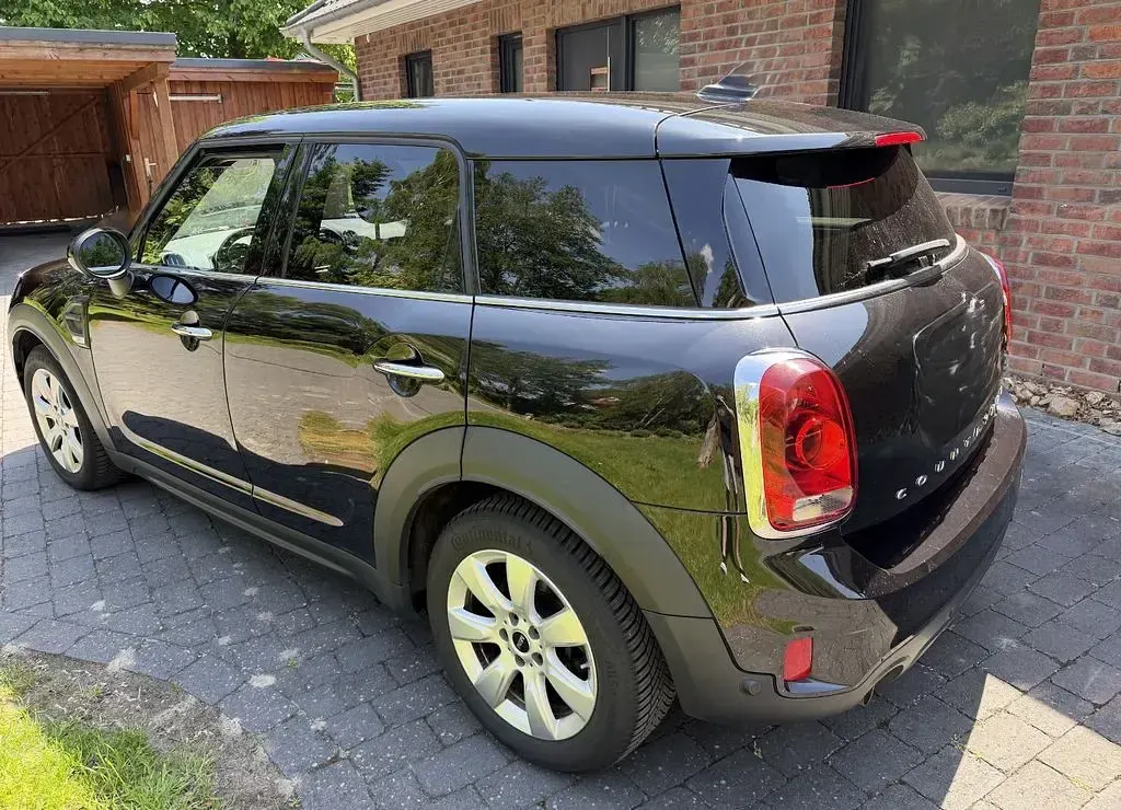 Gebraucht Mini One Countryman 102 PS (75 kW) 2019 Schwarz SUV