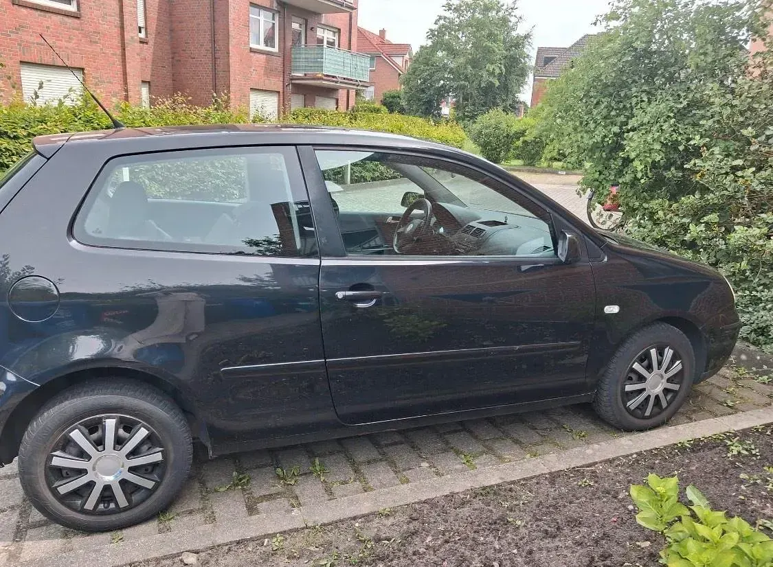 Gebraucht VW Polo 2002 Schwarz Kleinwagen