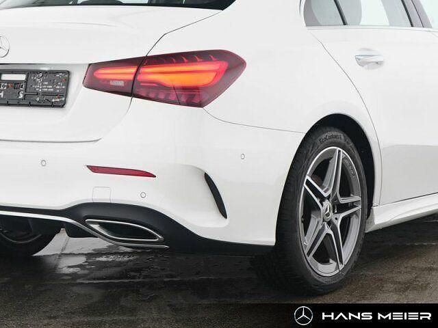 Gebraucht Mercedes A200 AMG 150 PS (110 kW) 2024 Unilack polarweiß Limousine