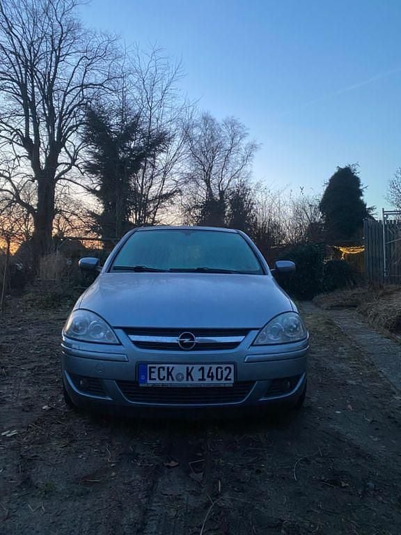 Gebraucht Opel Corsa 90 PS (66 kW) 2006 Silber Limousine