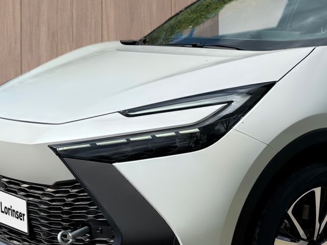 Gebraucht Toyota C-HR Team 152 PS (111 kW) 2024 Shimmering silver metallic / d SUV