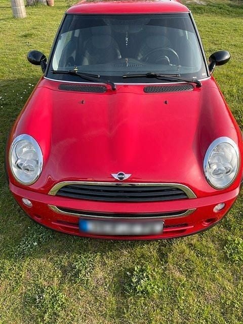 Usata Mini Cooper 90 CV (66 kW) 2006 Rosso Utilitaria