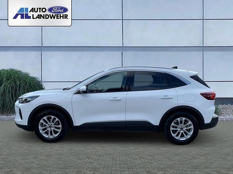 Gebraucht Ford Kuga Titanium 186 PS (136 kW) 2024 Frostweiß SUV