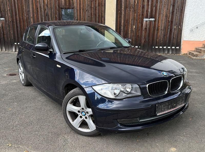 Blau Gebraucht 2008 BMW 118 Kleinwagen | 3.450 € (Guter Preis) - Bild 1/4