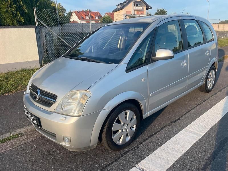 Gebraucht Opel Meriva 125 PS (91 kW) 2005 Silber Van / Kleinbus