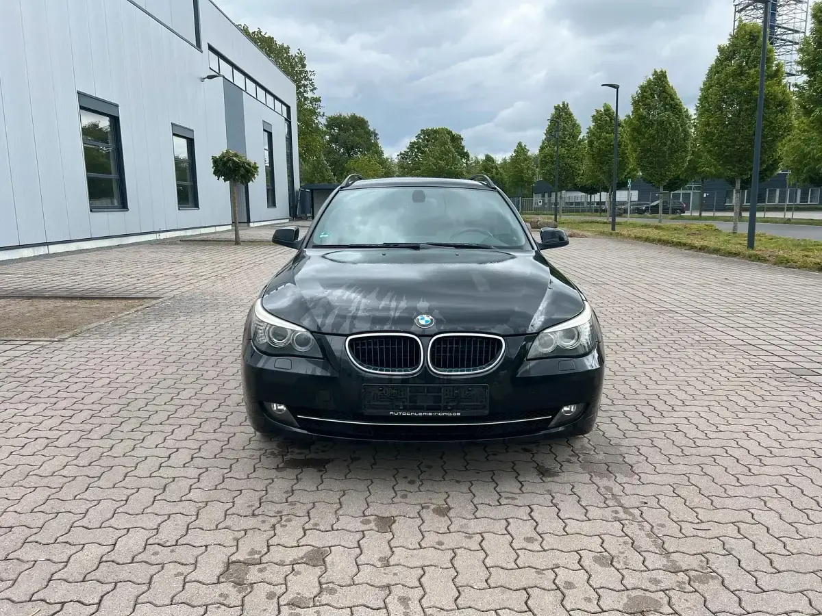 Używany BMW 520 Shadowline 177 KM (130 kW) 2009 Czarny Kombi
