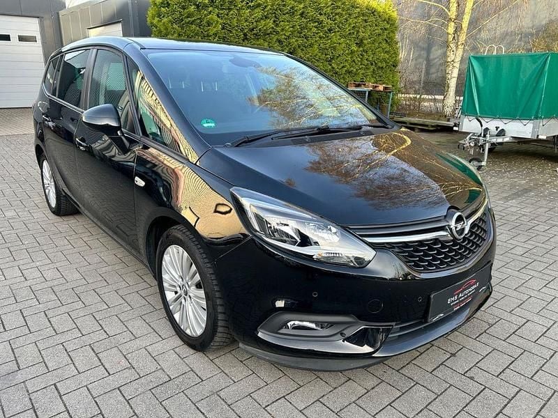 Gebraucht Opel Zafira Edition 140 PS (102 kW) 2017 Schwarz Van / Kleinbus