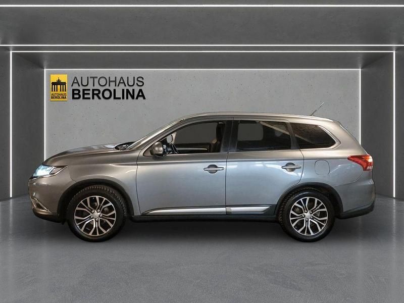 Gebraucht Mitsubishi Outlander 150 PS (110 kW) 2016 Grau SUV