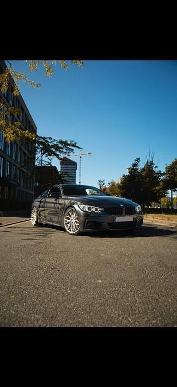 Grau Gebraucht 2014 BMW 435 M Sport Coupé | 21.500 € (Fairer Preis) - Bild 1/4