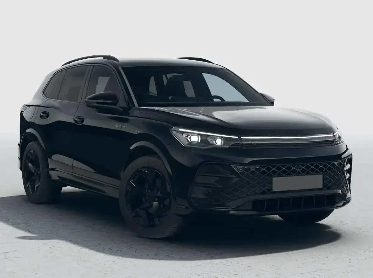 Neu VW Tiguan R-line 150 PS (110 kW) 2026 Grenadillschwarz metallic SUV
