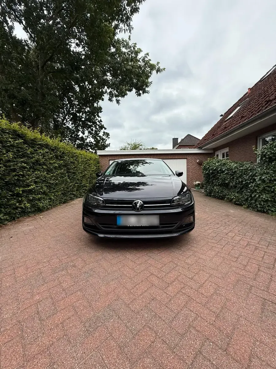 Gebraucht VW Polo Comfortline 95 PS (69 kW) 2021 Schwarz Kleinwagen