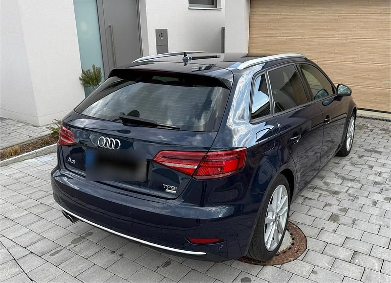 Gebraucht Audi A3 150 PS (110 kW) 2016 Blau Kombi