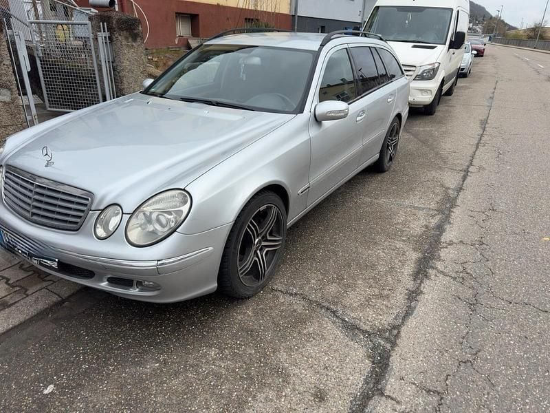 Gebraucht Mercedes E200 163 PS (119 kW) 2006 Silber Kombi