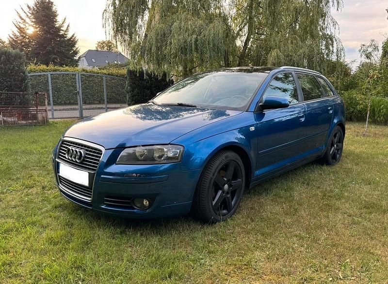 Blau Gebraucht 2006 Audi A3 Sportback Kleinwagen | 2.999 € (Etwas zu teuer) - Bild 1/4